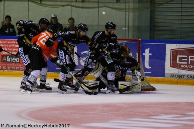 Photo hockey match Rouen - Amiens  le 19/08/2017