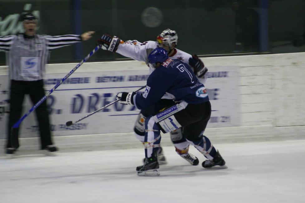 Mont-Blanc 1 - 4 Grenoble 