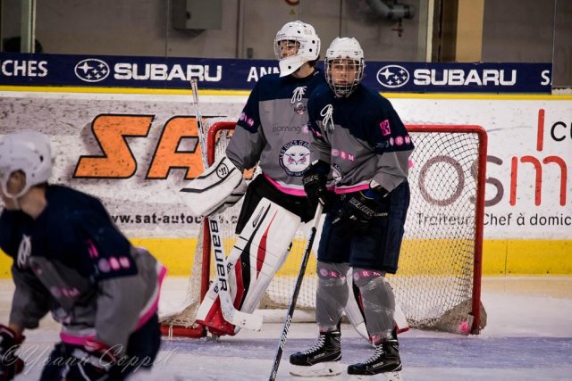 Photo hockey reportage Le HC 74 débute par un succès
