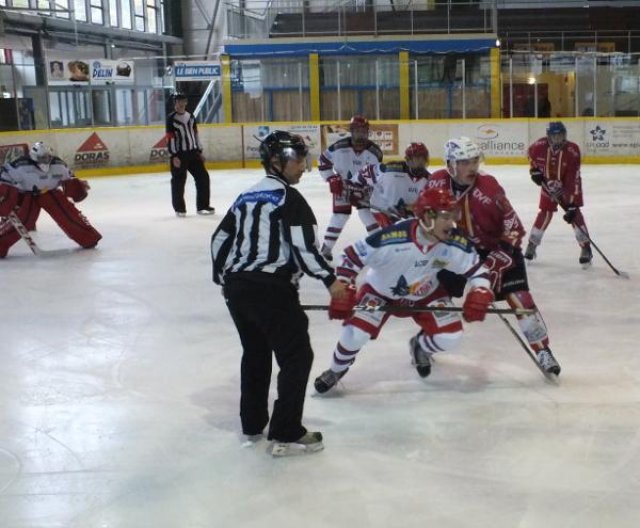 Photo hockey reportage U20 Élite, choc des extrêmes à Trimolet (+interviews)