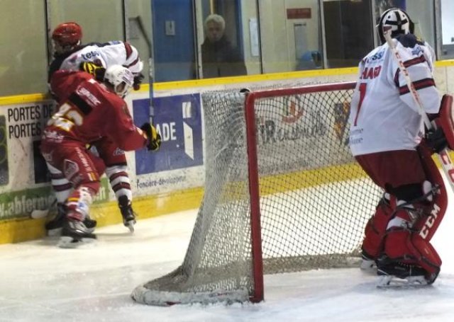 Photo hockey reportage U20 Élite, choc des extrêmes à Trimolet (+interviews)