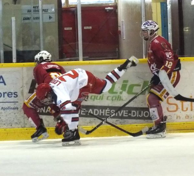 Photo hockey reportage U20 Élite, choc des extrêmes à Trimolet (+interviews)