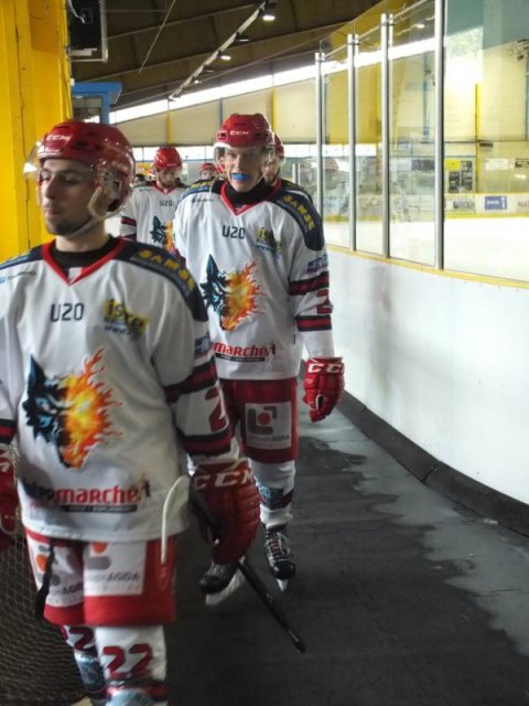 Photo hockey reportage U20 Élite, choc des extrêmes à Trimolet (+interviews)