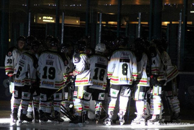 Photo hockey match Montpellier II - Nimes le 02/12/2017