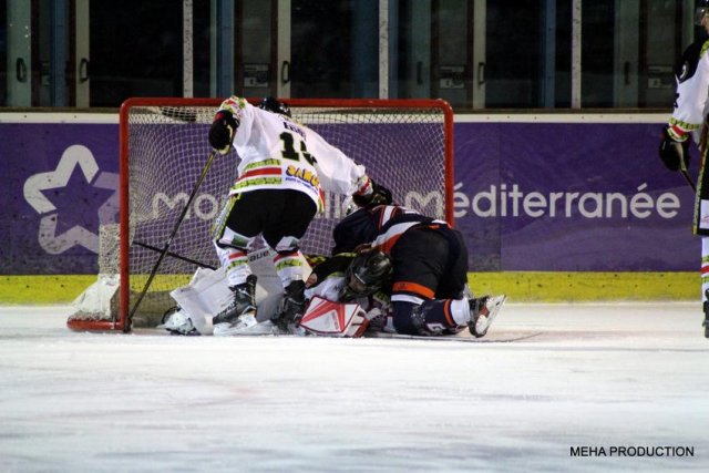 Photo hockey match Montpellier II - Nimes le 02/12/2017