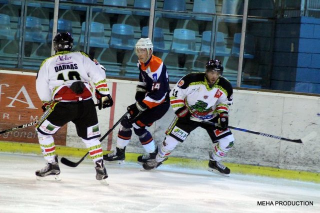 Photo hockey match Montpellier II - Nimes le 02/12/2017