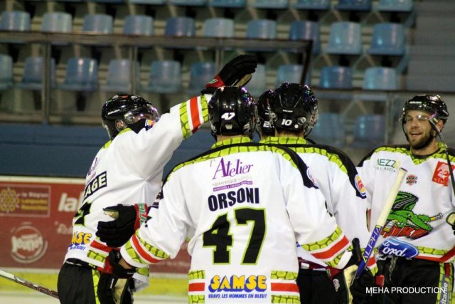 Photo hockey match Montpellier II - Nimes le 02/12/2017