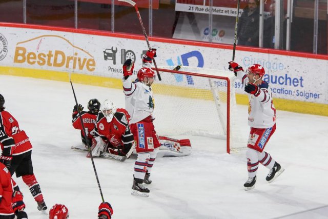 Photo hockey match Amiens  - Grenoble  le 08/12/2017