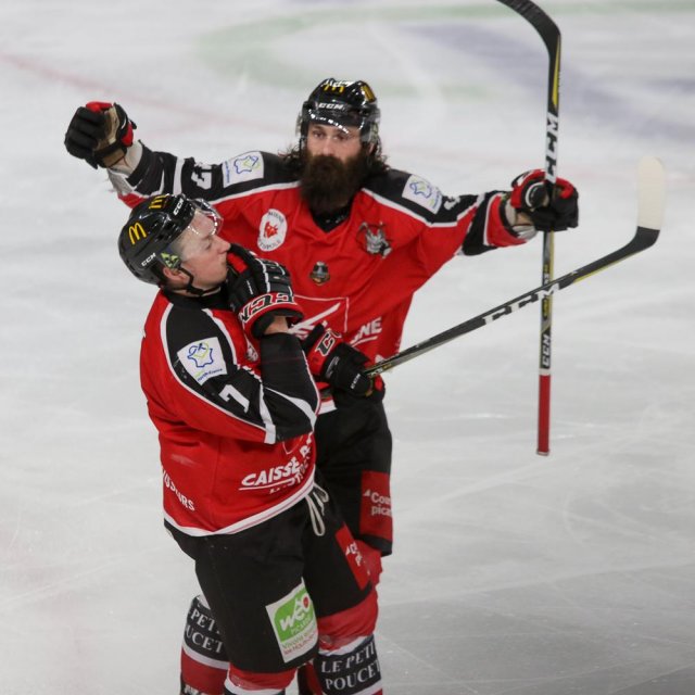 Photo hockey match Amiens  - Grenoble  le 08/12/2017