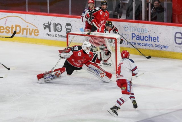 Photo hockey match Amiens  - Grenoble  le 08/12/2017