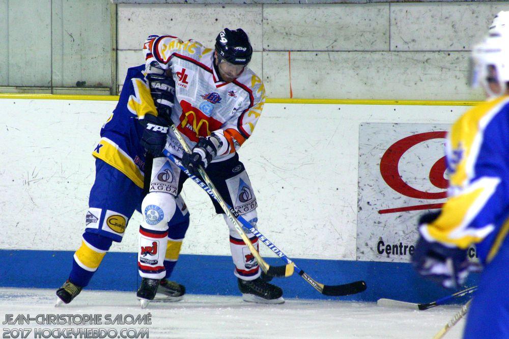 Grenoble retire le #71 de Josef Podlaha — Reportage