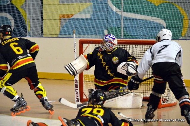 Photo hockey reportage N1 : Les Griffons en mode fusée