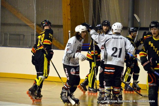 Photo hockey reportage N1 : Les Griffons en mode fusée
