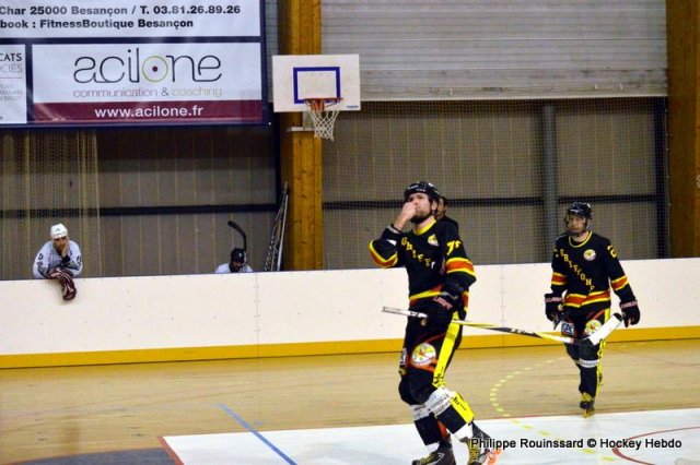 Photo hockey reportage N1 : Les Griffons en mode fusée