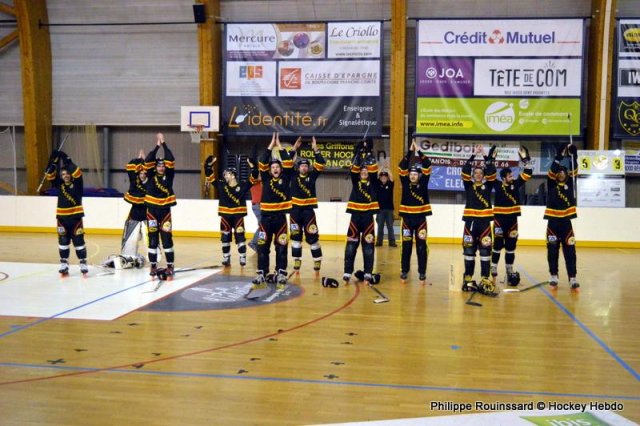 Photo hockey reportage N1 : Les Griffons en mode fusée