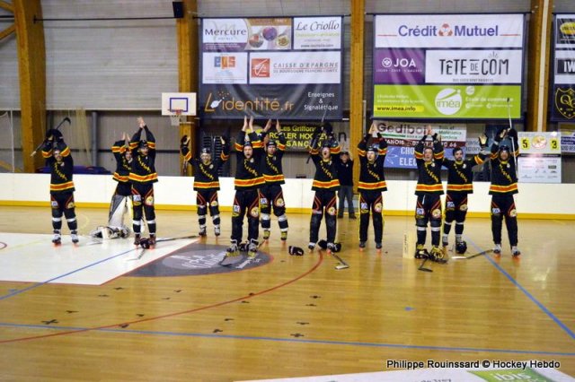 Photo hockey reportage N1 : Les Griffons en mode fusée