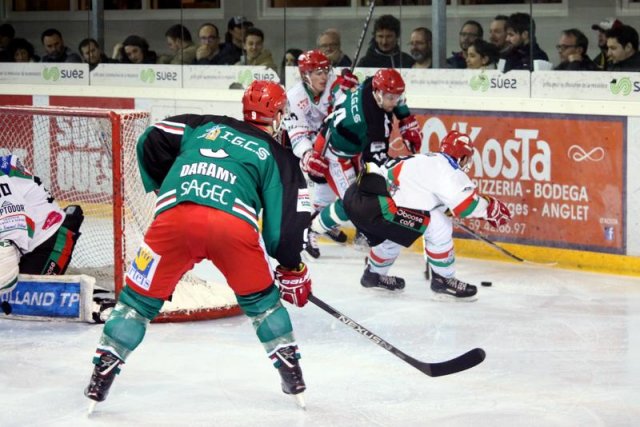Photo hockey reportage D1 : Immersion dans l’intimité des Yétis en P-O