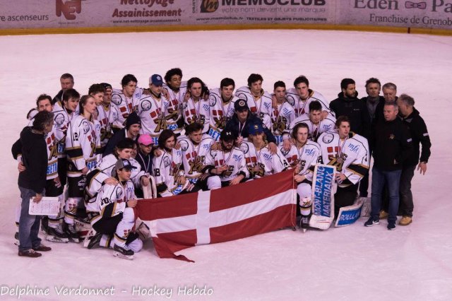 Photo hockey reportage U20 : Grenoble l'emporte au bout du suspens