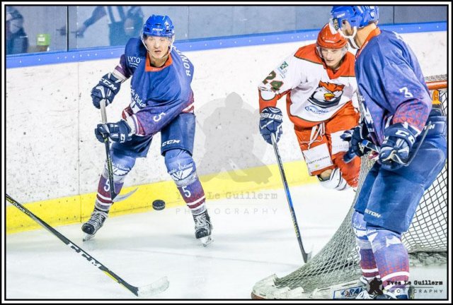 Photo hockey match Paris (FV) - Courbevoie  le 15/09/2018