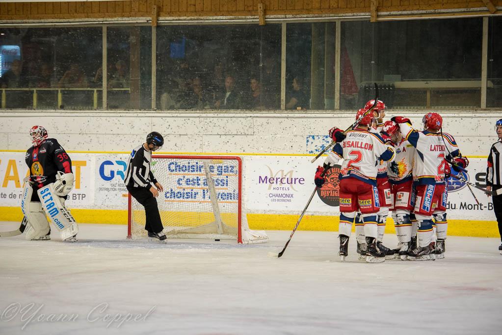 Chamonix  3 - 6 Grenoble 