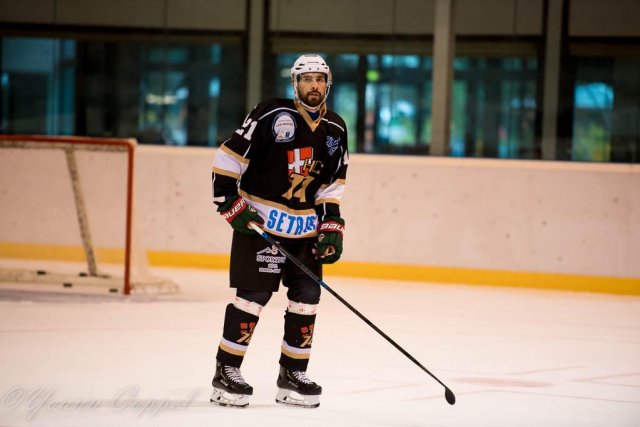 Photo hockey reportage U20 : La solidarité a payé !