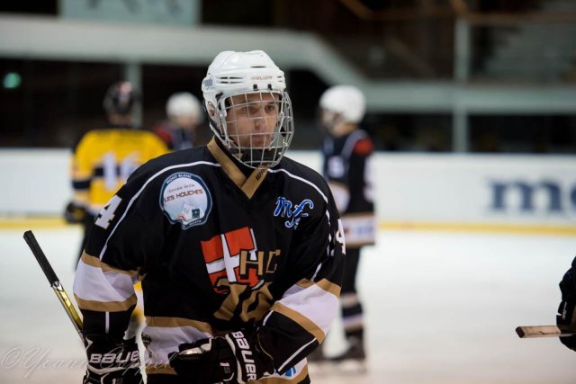Photo hockey reportage U20 : La solidarité a payé !