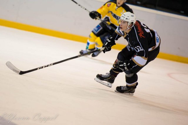 Photo hockey reportage U20 : La solidarité a payé !