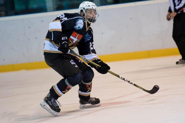 Photo hockey reportage U20 : La solidarité a payé !