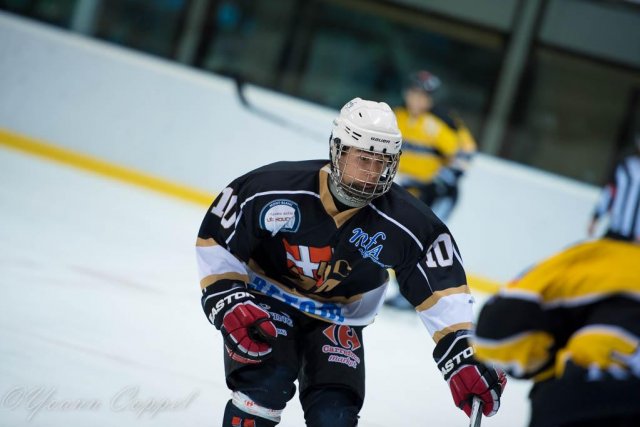 Photo hockey reportage U20 : La solidarité a payé !