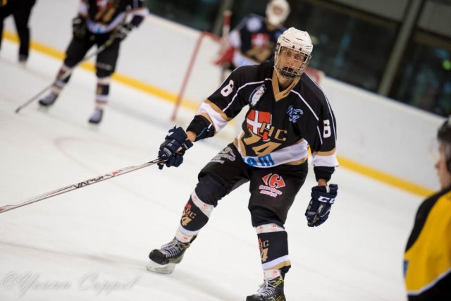 Photo hockey reportage U20 : La solidarité a payé !
