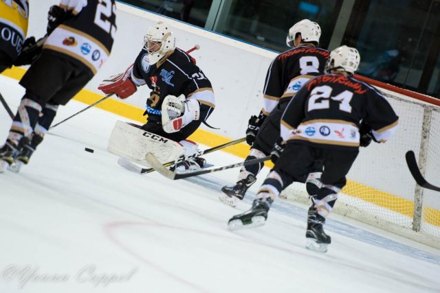 Photo hockey reportage U20 : La solidarité a payé !