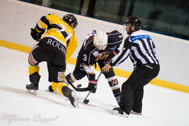 Photo hockey reportage U20 : La solidarité a payé !