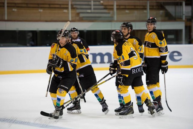 Photo hockey reportage U20 : La solidarité a payé !