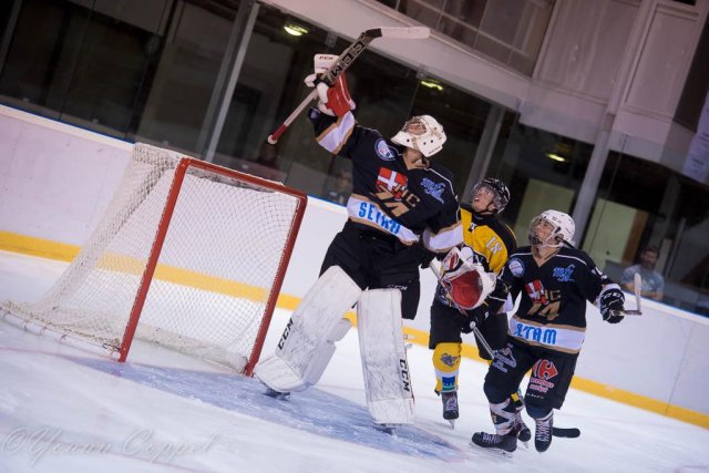 Photo hockey reportage U20 : La solidarité a payé !
