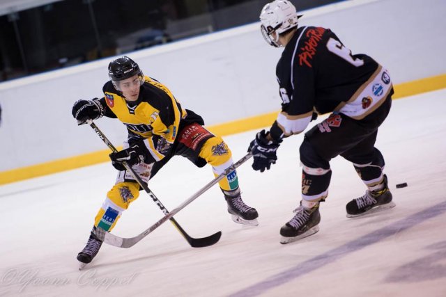 Photo hockey reportage U20 : La solidarité a payé !