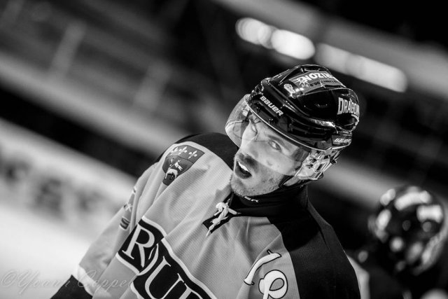 Photo hockey reportage U20 : La solidarité a payé !