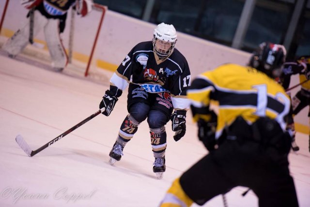 Photo hockey reportage U20 : La solidarité a payé !