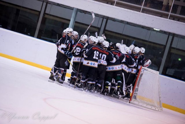 Photo hockey reportage U20 : La solidarité a payé !