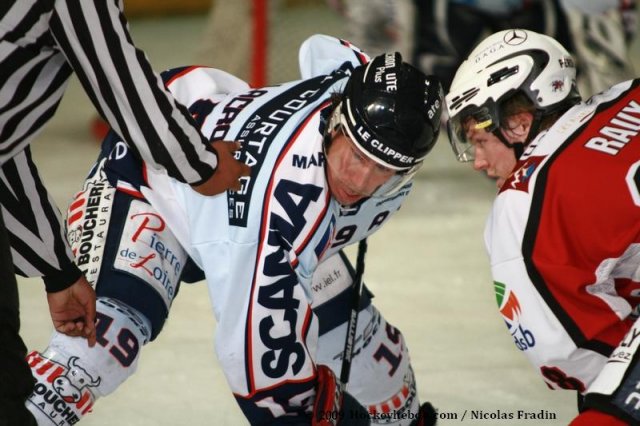 Photo hockey match Briançon  - Angers  le 13/03/2009