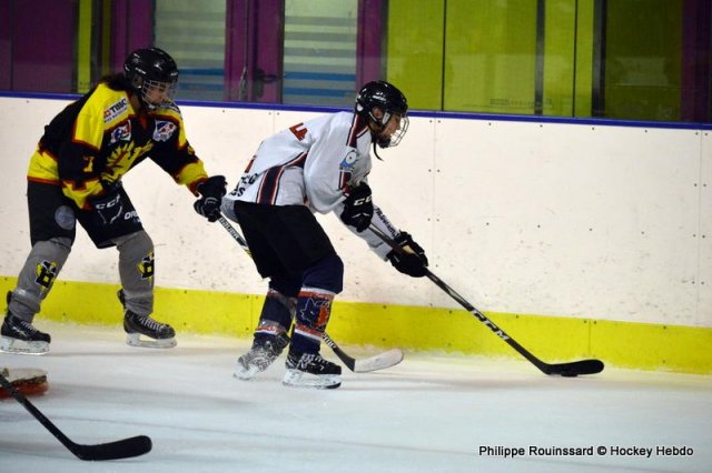 Photo hockey reportage Fem élite : L'Aigle vole tranquillement