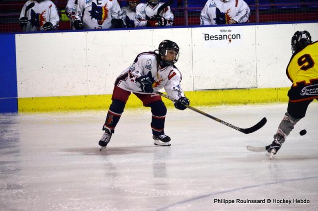 Photo hockey reportage Fem élite : L'Aigle vole tranquillement