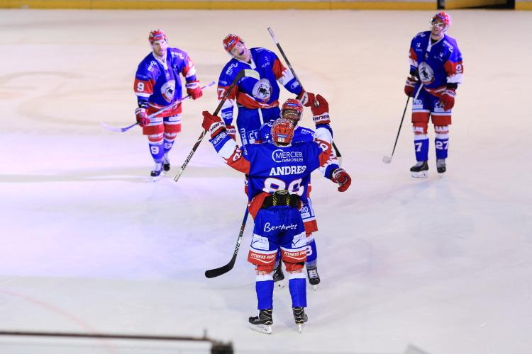Lyon 4 - 3 Strasbourg 