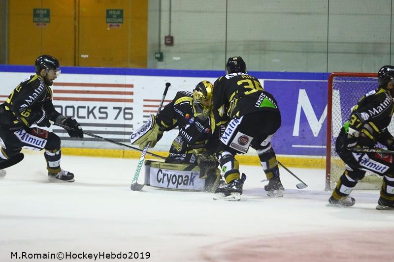 Rouen 2 - 0 Anglet