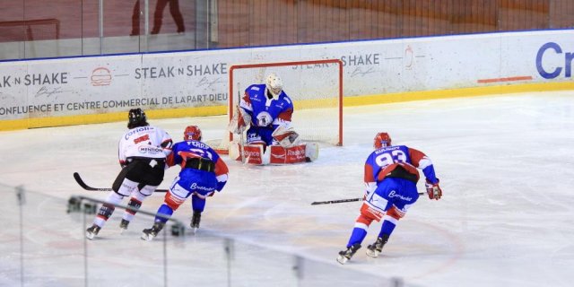 Photo hockey match Lyon - Amiens  le 11/01/2019