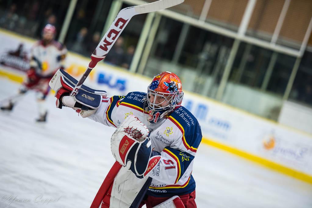 Chamonix  3 - 5 Grenoble 