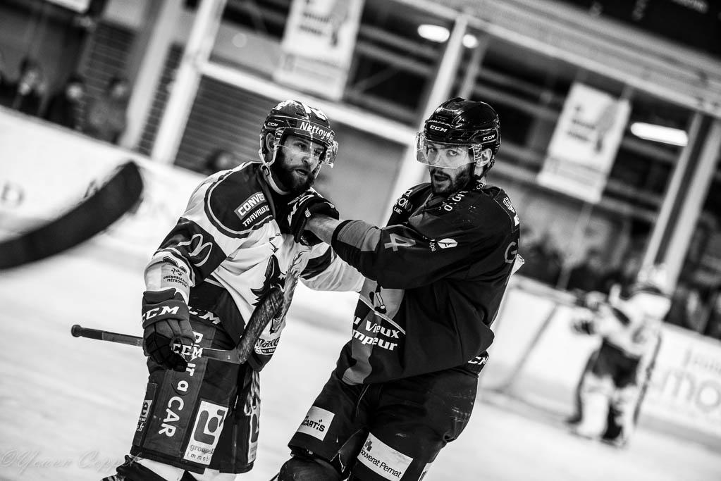 Chamonix  3 - 5 Grenoble 