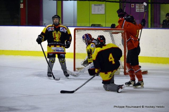 Photo hockey reportage Fem élite : Les Aigles emportés par les Rafales
