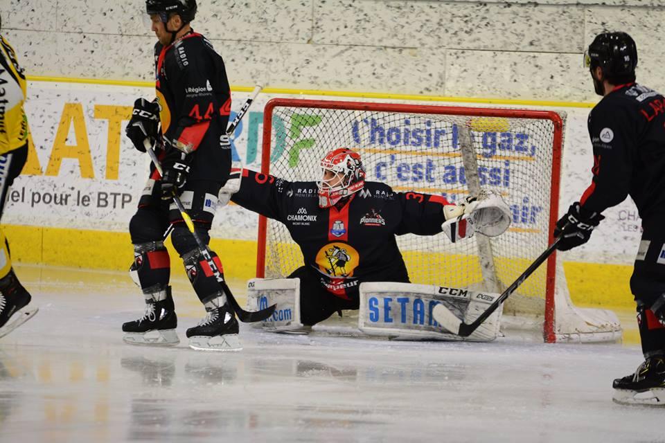 Chamonix  2 - 3 Rouen