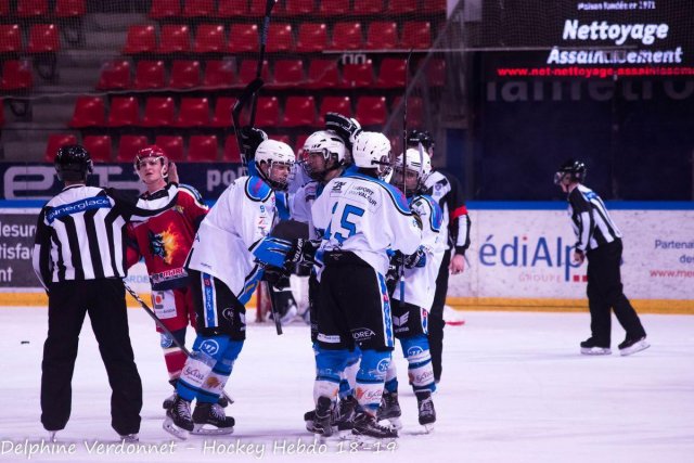 Photo hockey reportage 1/4 finale U20 - Grenoble vs Gap