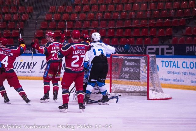 Photo hockey reportage 1/4 finale U20 - Grenoble vs Gap
